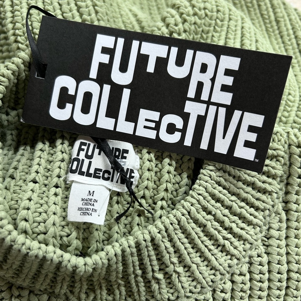 Green Crewneck Sweater with Balloon Sleeves and Ribbed Knit - Picture 4 of 5